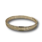 Bracciale a molla schiacciato